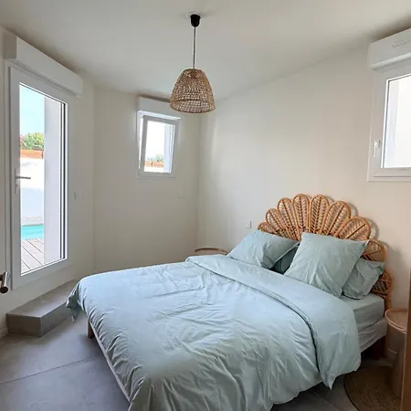 Maison Bord De *